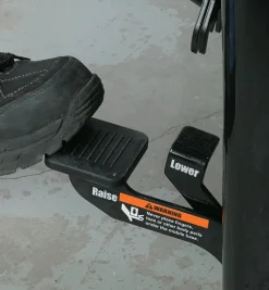 Lee Valley Mobile Base For SawStop Professional Cabinet Saw