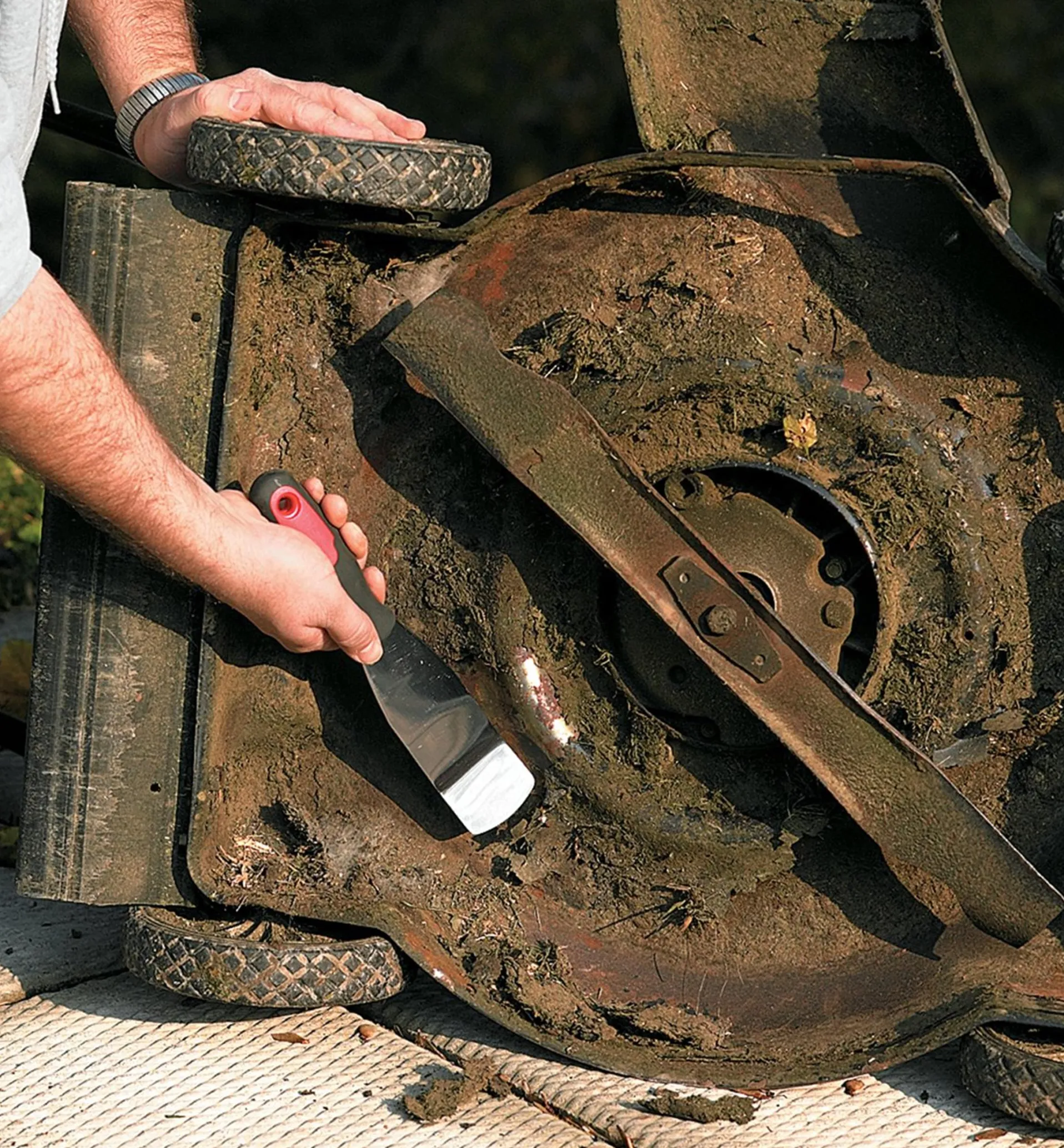 Lee Valley Mower Grassbuster
