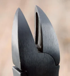 Lee Valley Nail Hunter