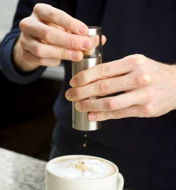 Lee Valley Nutmeg Grinder