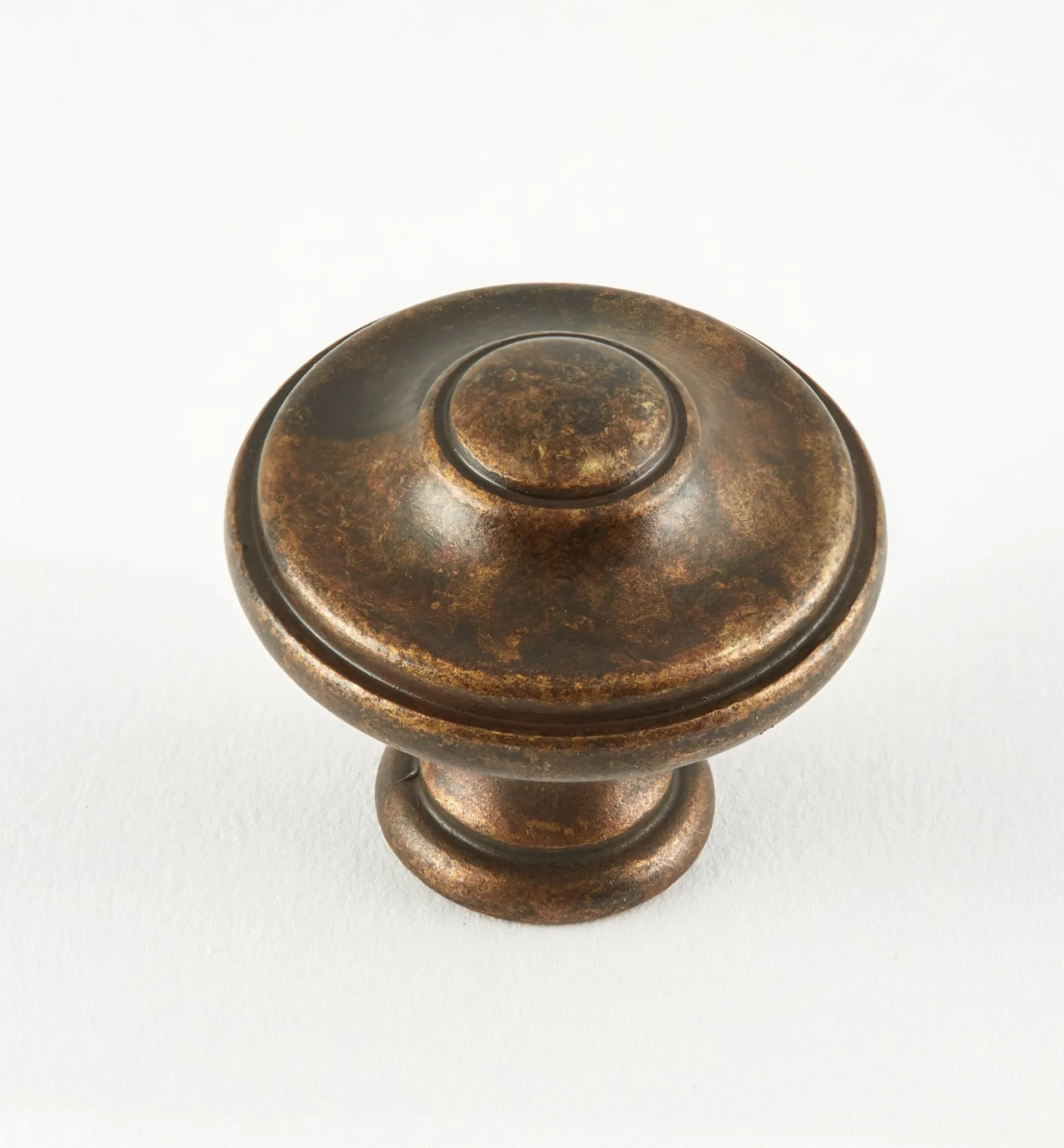 Lee Valley Old Brass Knobs
