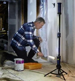 Lee Valley Pair Of Multi-Function LED Tube Lights