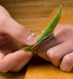 Lee Valley Peapod Splitter