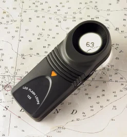 Lee Valley 15-Power Lighted Loupe