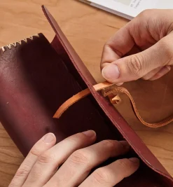 Lee Valley Premium Leathercraft Multi-Purpose Case Kit