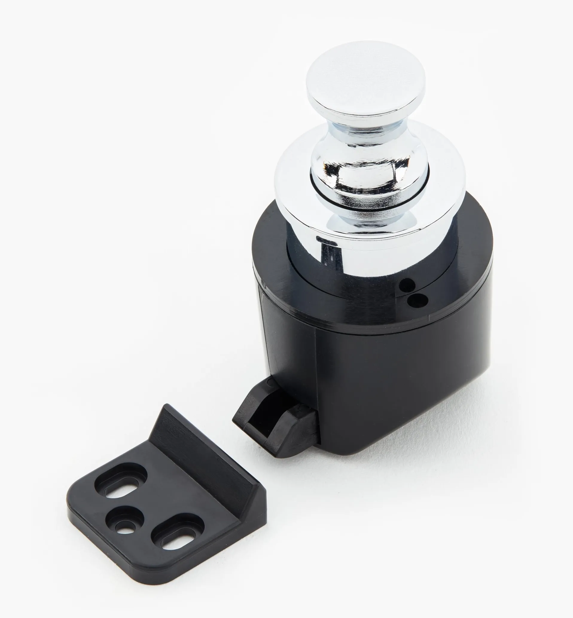 Lee Valley Push Knobs With Latch