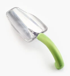 Lee Valley Radius Ergonomic Soil Scoop