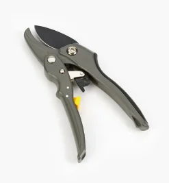 Lee Valley Ratcheting Hand Pruner