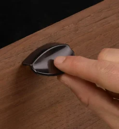 Lee Valley Rounded Flap Pulls