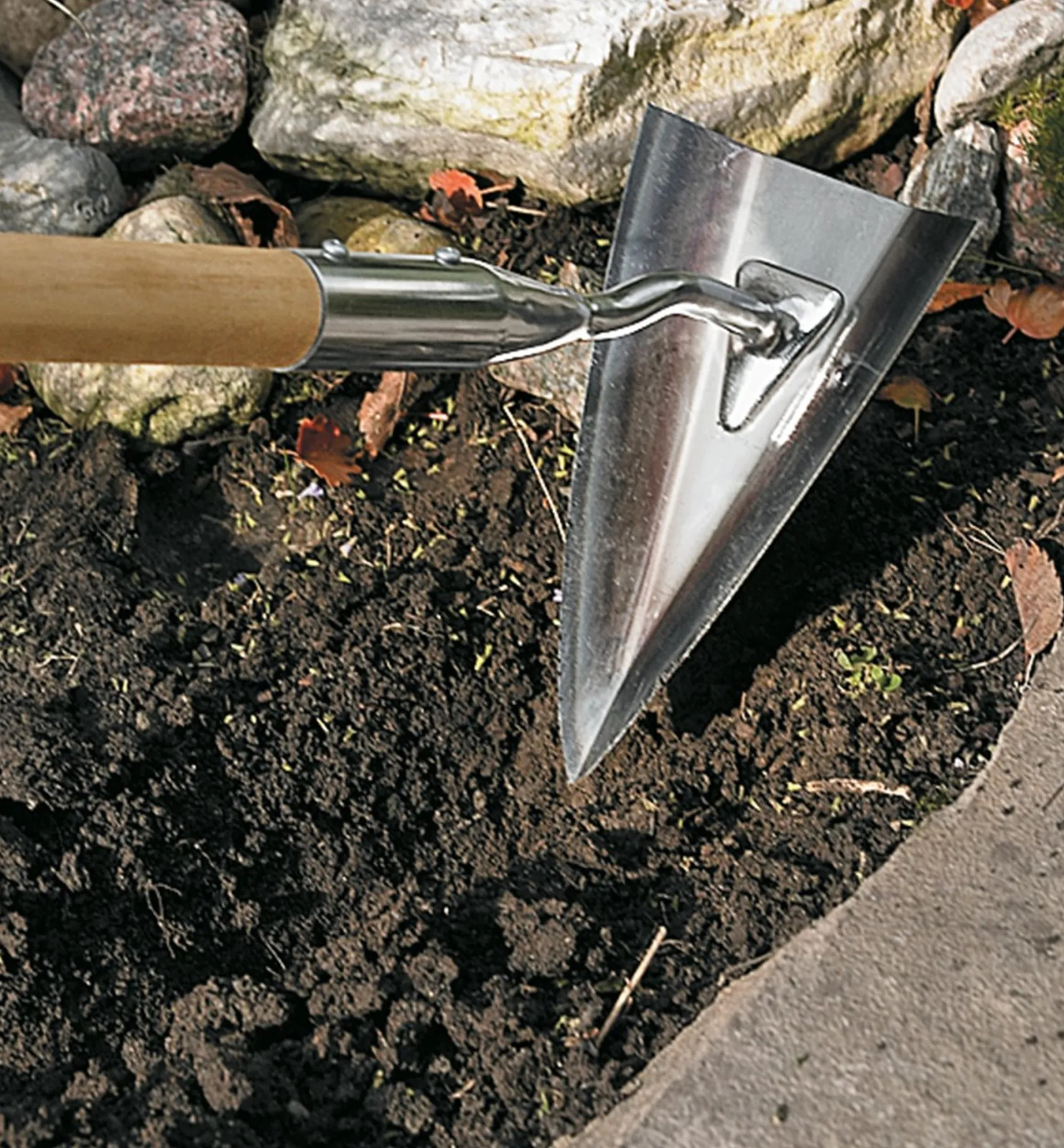 Lee Valley San-Kaku Hoes