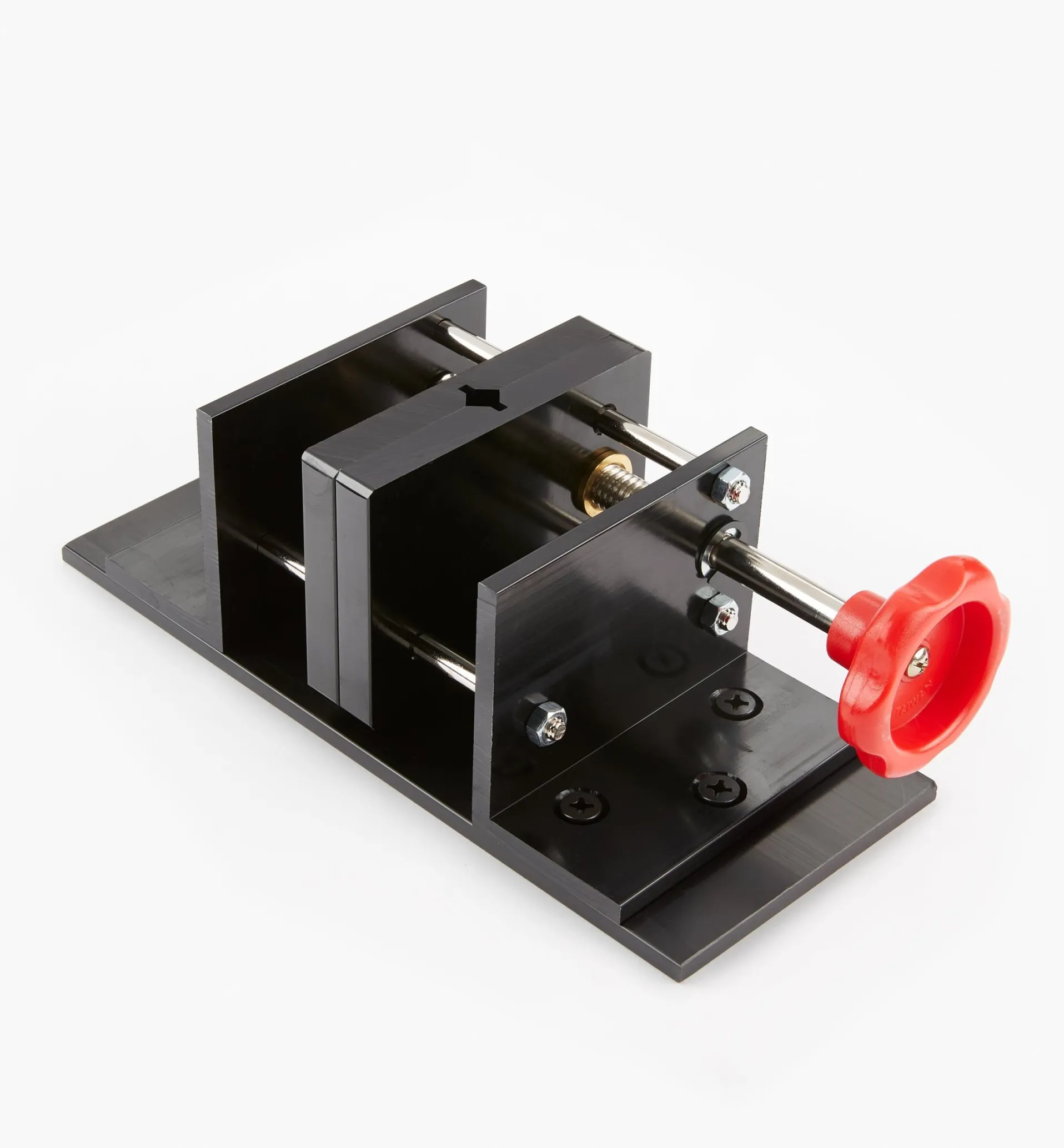 Lee Valley Self-Centering Pen Drilling Vise