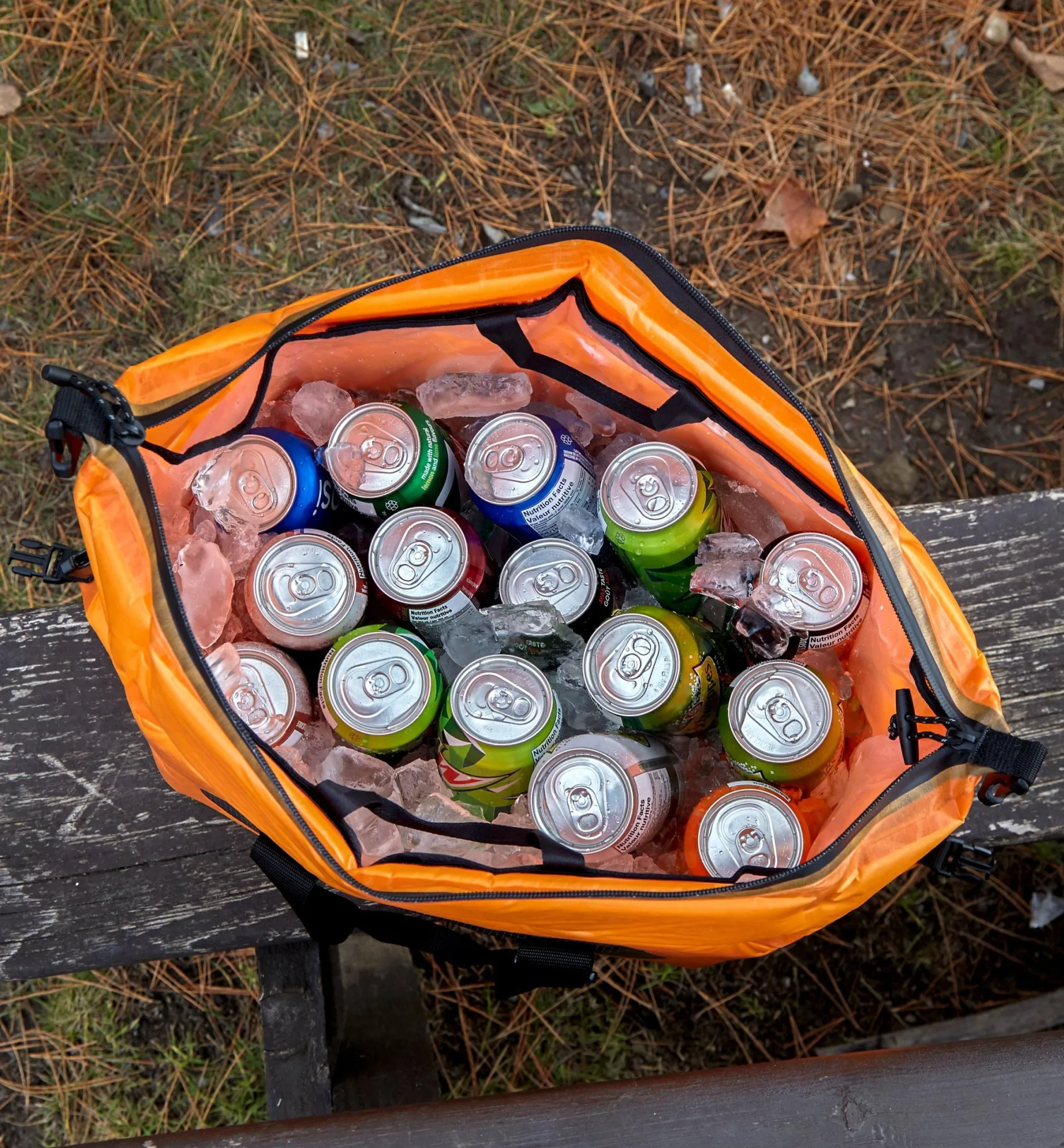 Lee Valley Self-Inflating Cooler