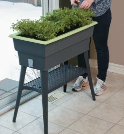 Lee Valley Self-Watering Raised Planter