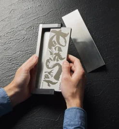 Lee Valley Shapton Stainless-Steel RockStar Stone Case