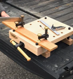 Lee Valley Sjöbergs Smart Workstation Pro