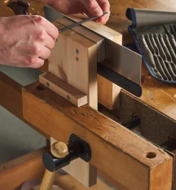 Lee Valley Sjöbergs Tool Clamp