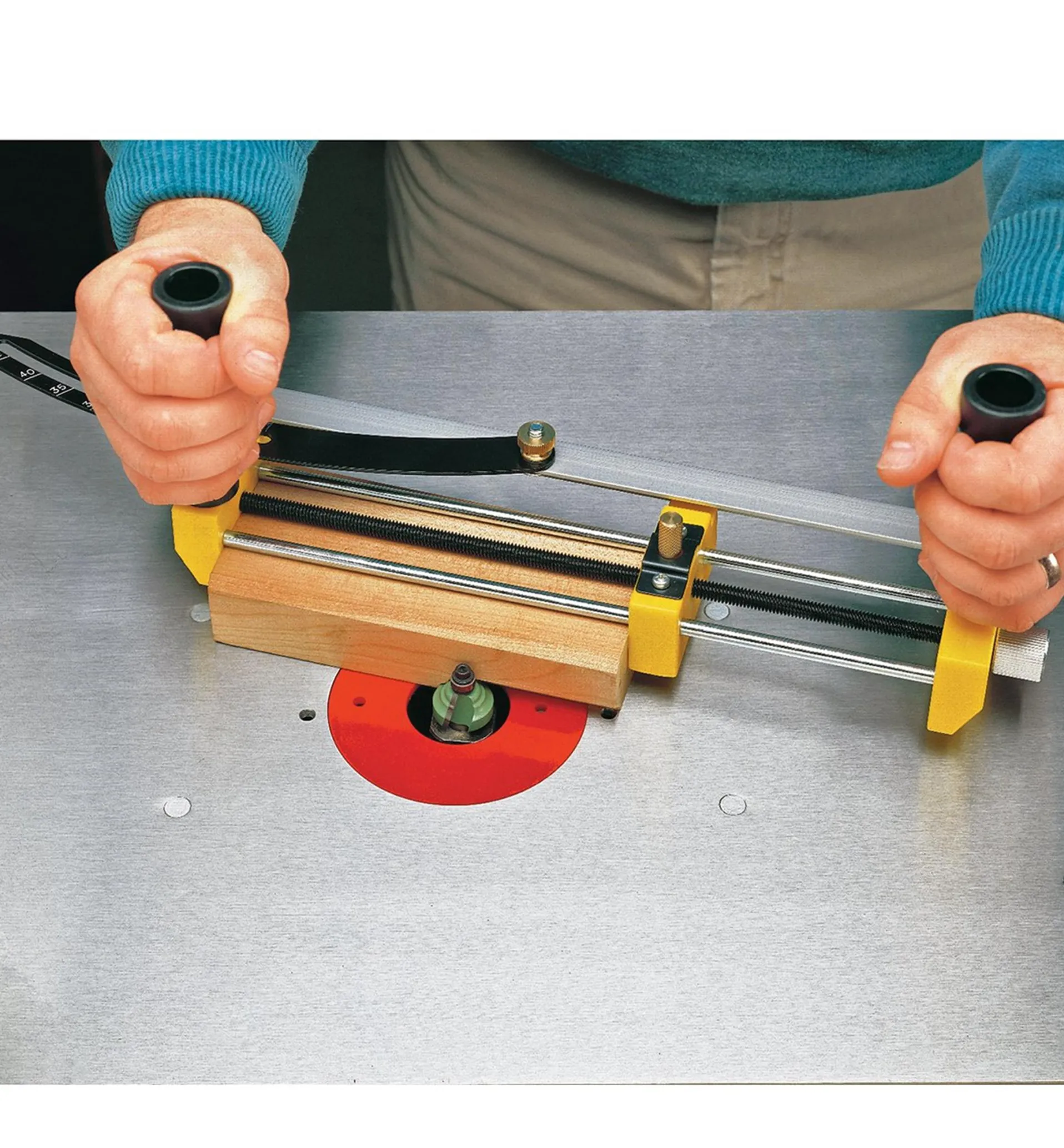 Lee Valley Small Parts Miter Jig