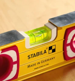 Lee Valley Stabila 24" Heavy-Duty Level