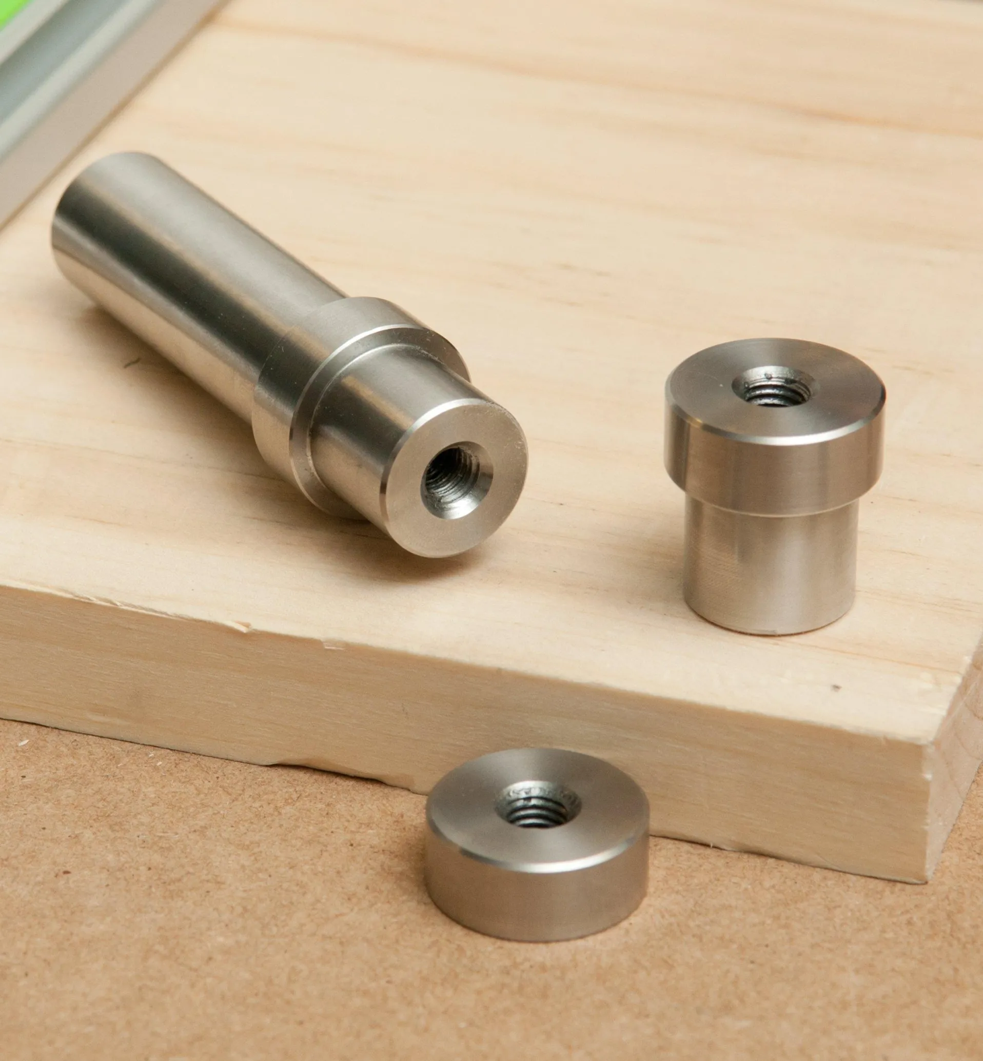 Lee Valley Stainless-Steel Parf Dogs By Veritas