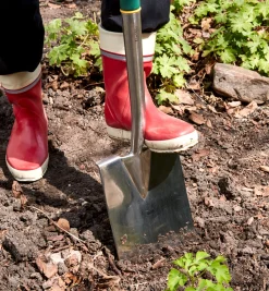 Lee Valley Start A Garden Bed Set