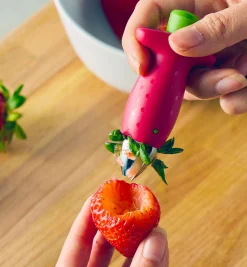 Lee Valley Strawberry Huller