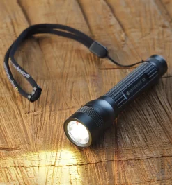 Lee Valley Suprabeam Q2 Flashlight