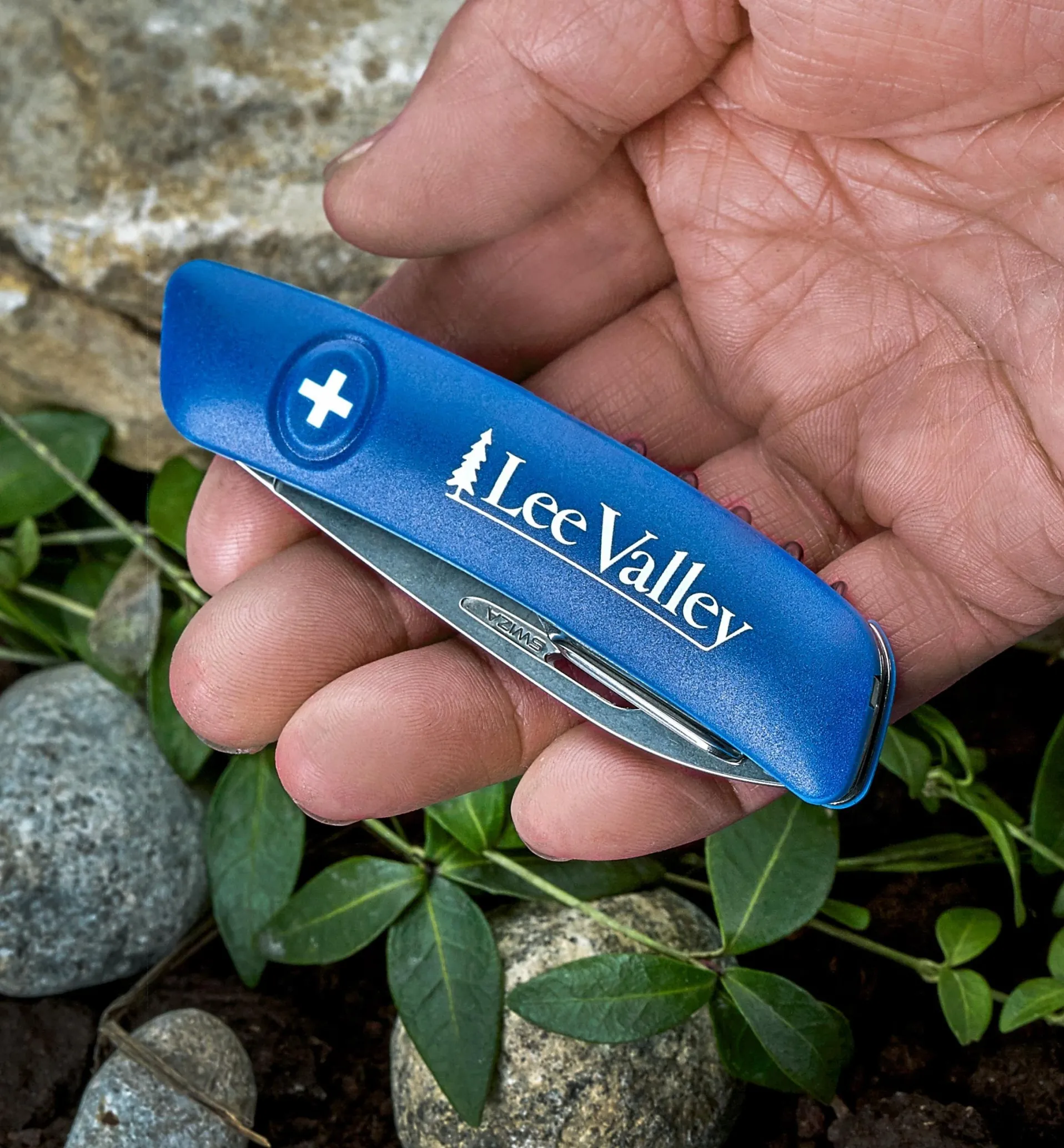 Lee Valley Swiss Multi-Tool Tick Remover