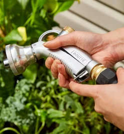 Lee Valley Three-Pattern Metal Nozzle