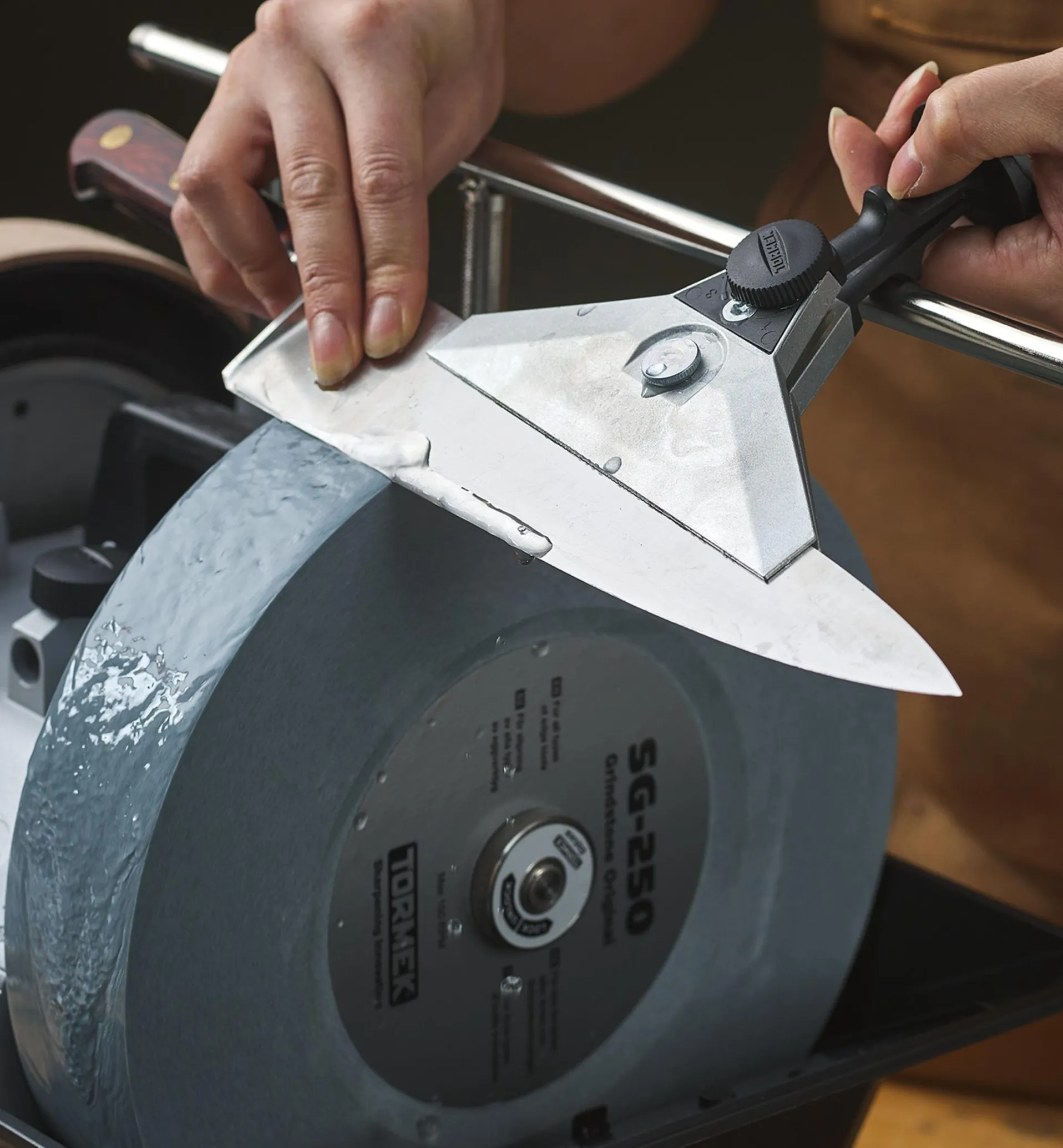 Lee Valley Tormek Centering Knife Jigs