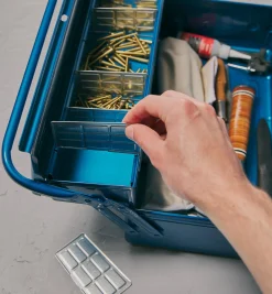 Lee Valley Toyo Large Cantilevered Toolbox