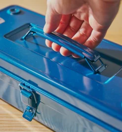 Lee Valley Toyo Medium Stackable Toolbox