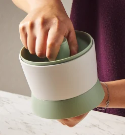 Lee Valley Veggie Ricer