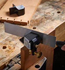 Lee Valley Veritas Dovetail Guide And Saw Set