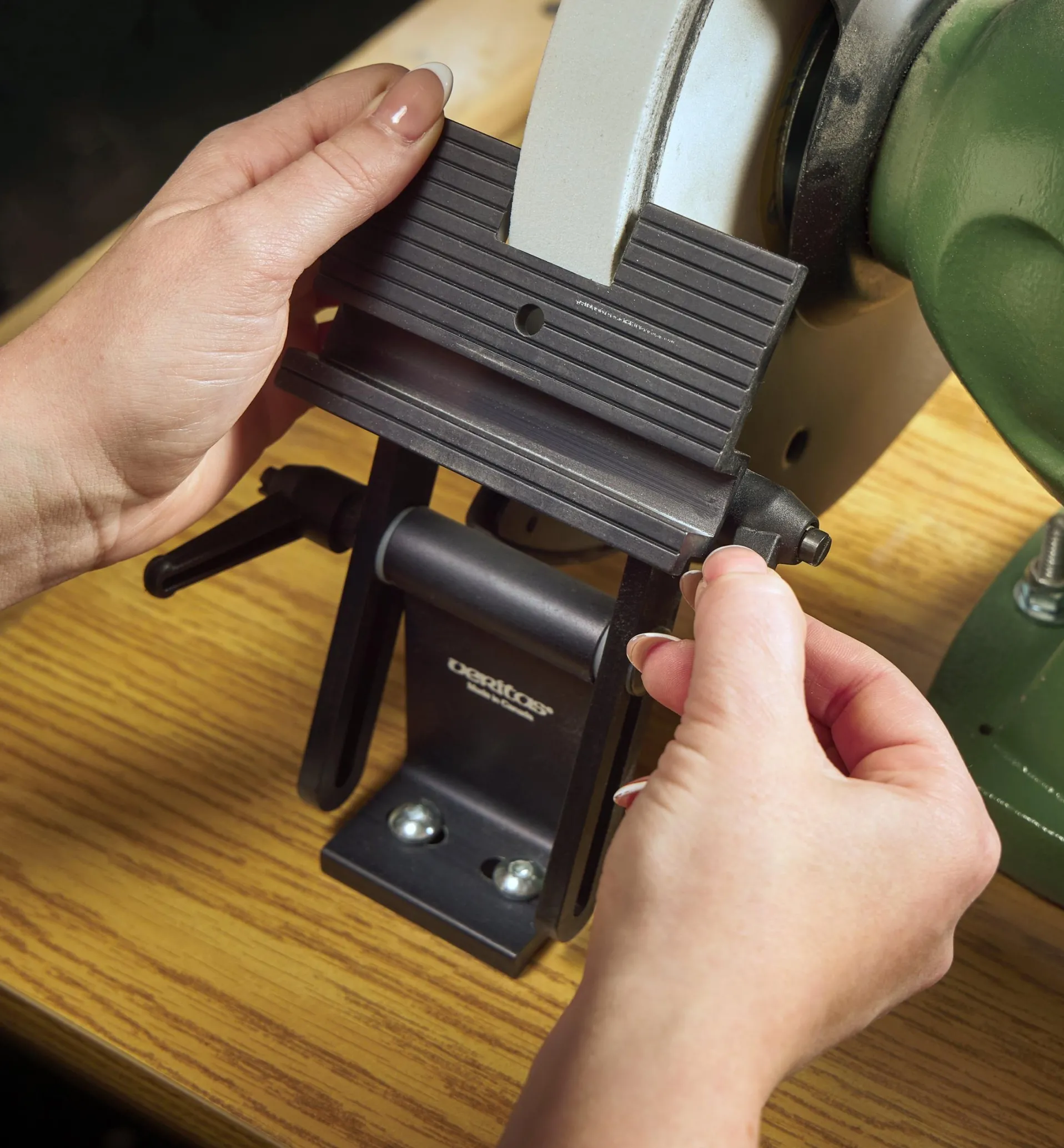 Lee Valley Veritas Grinder Tool Rest