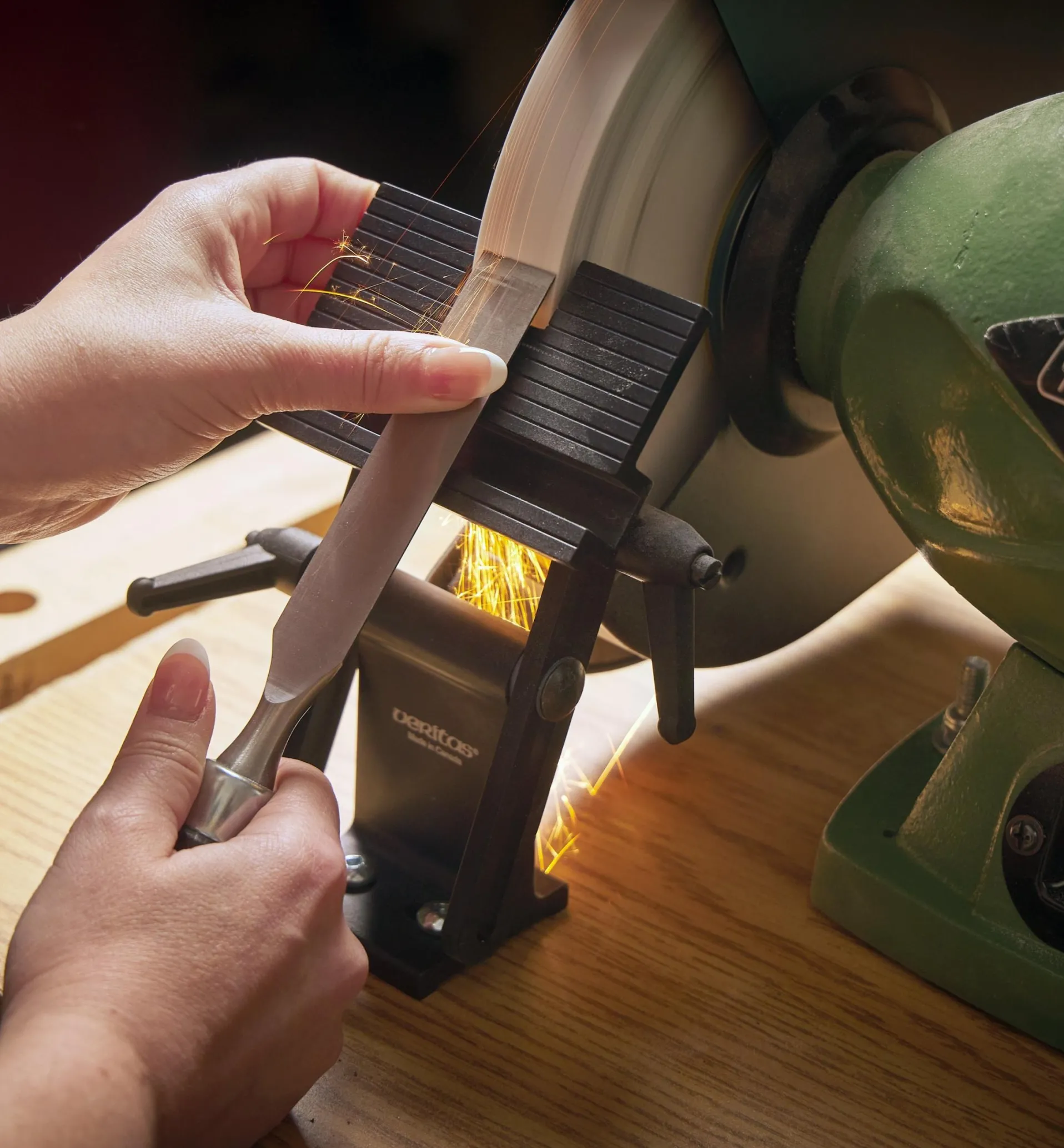 Lee Valley Veritas Grinder Tool Rest