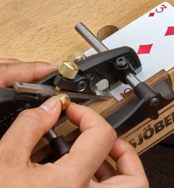 Lee Valley Veritas Left-Hand Box-Maker’s Plow Plane