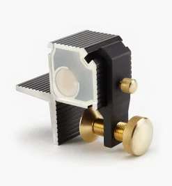 Lee Valley Veritas Right-Angle Saw Guide