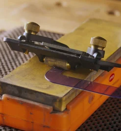 Lee Valley Veritas Short-Blade Honing Guide