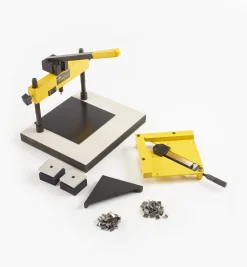 Lee Valley V-Nail Press