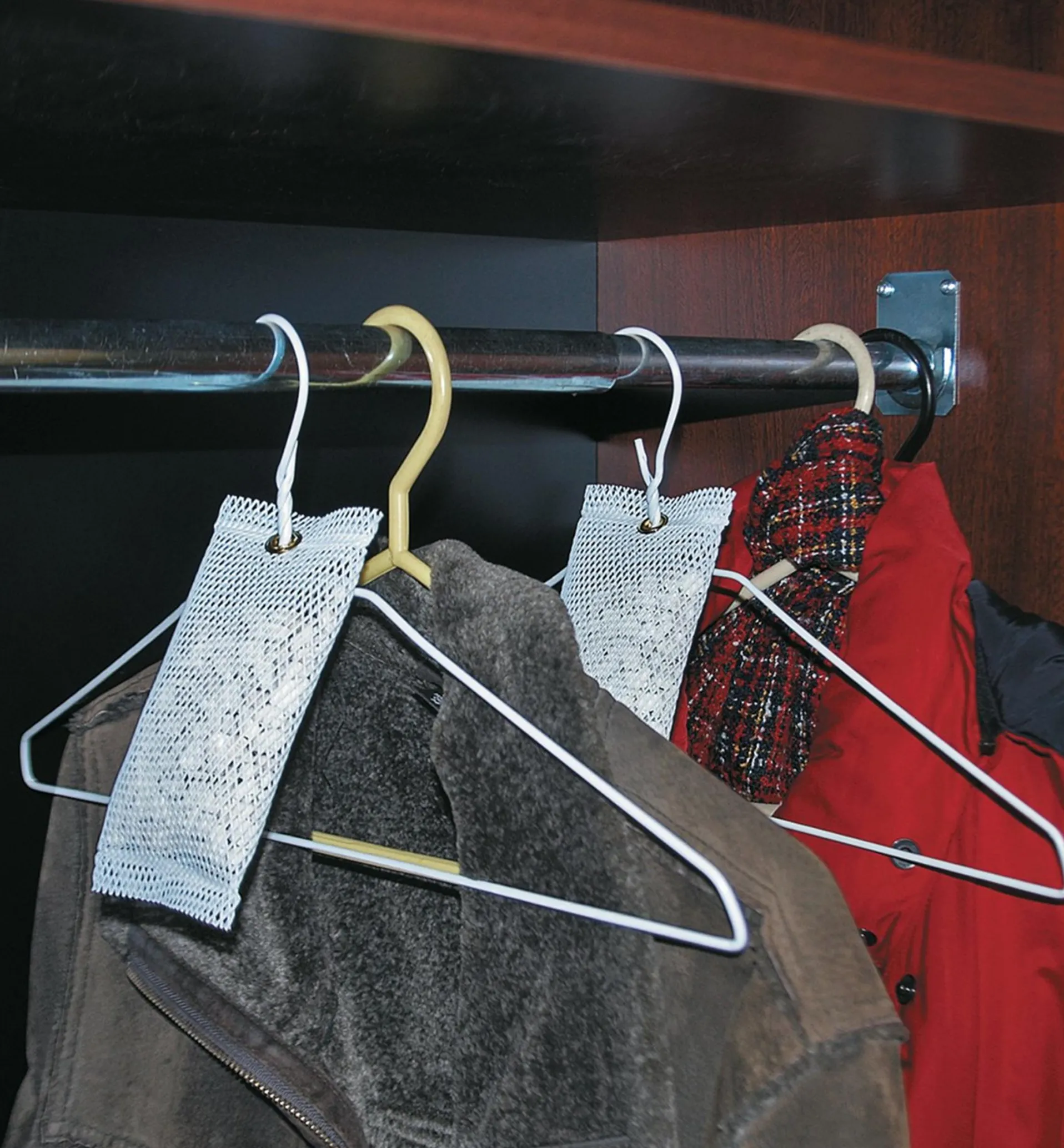 Lee Valley Volcanic Deodorizer