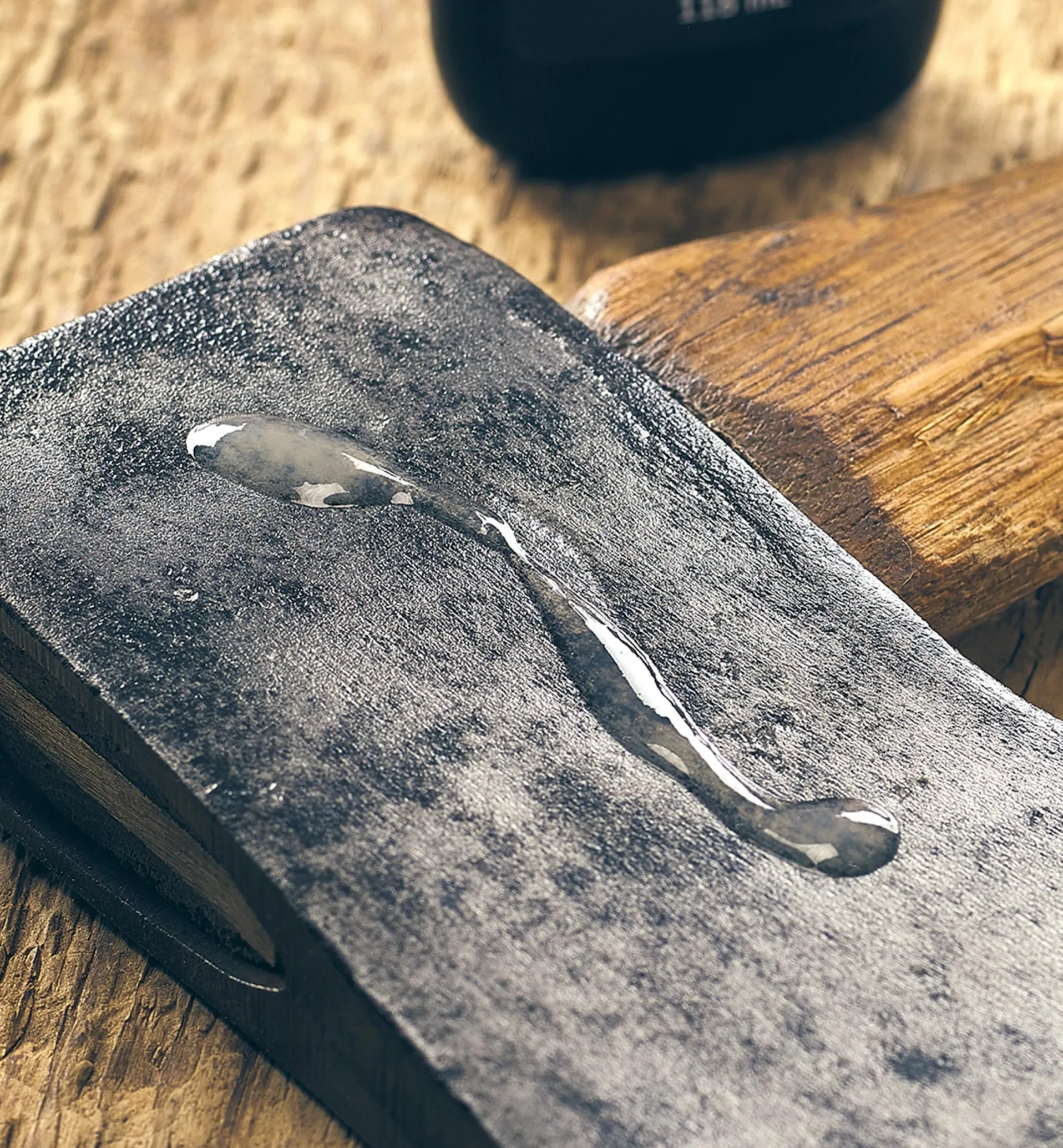 Lee Valley Walrus Oil Axe Oil