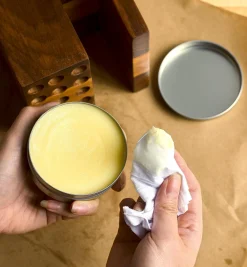 Lee Valley Walrus Oil Furniture Wax