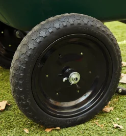 Lee Valley Wheelbarrow With Flat-Free Tires
