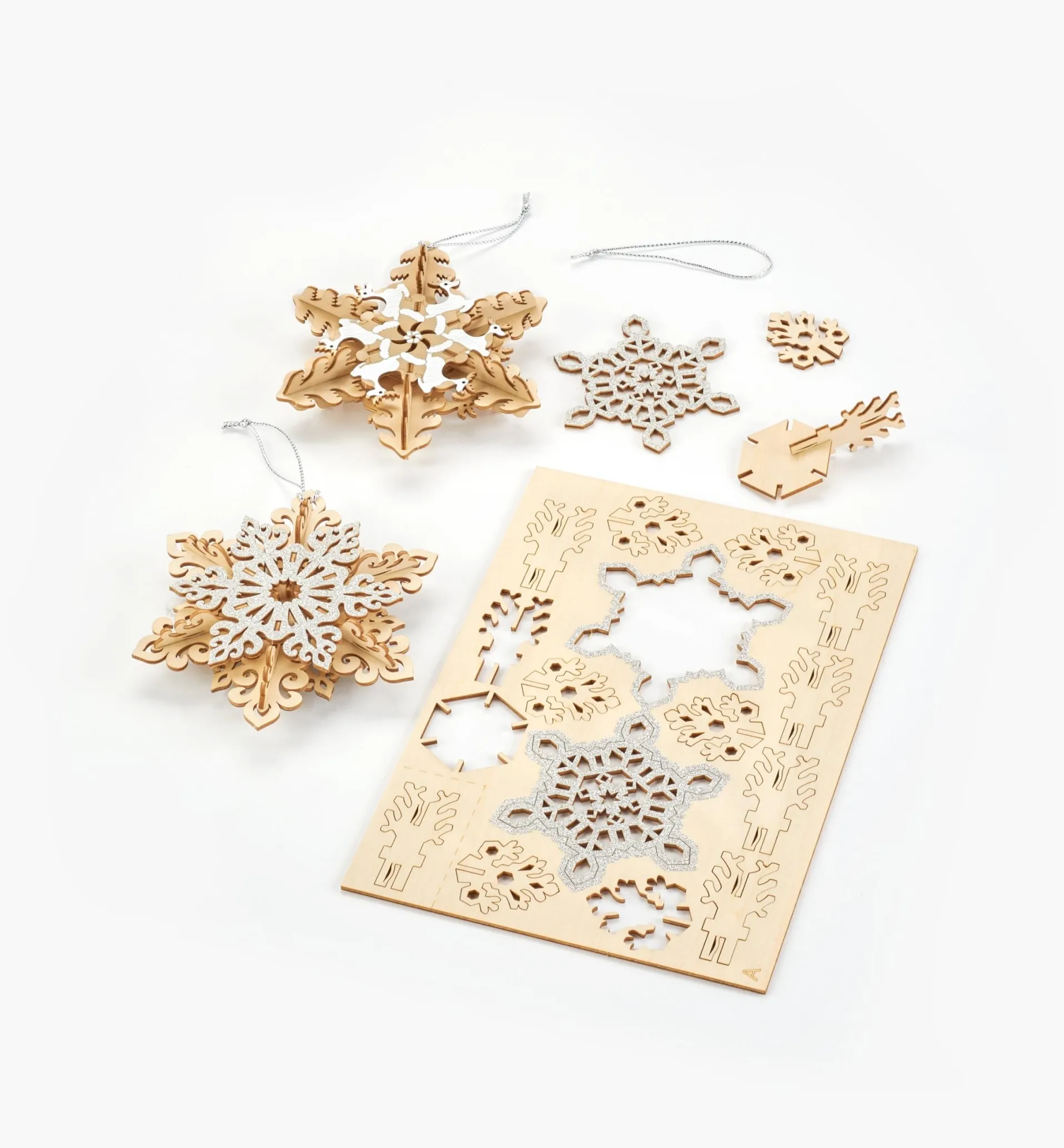 Lee Valley Wooden Snowflake Ornaments Kit