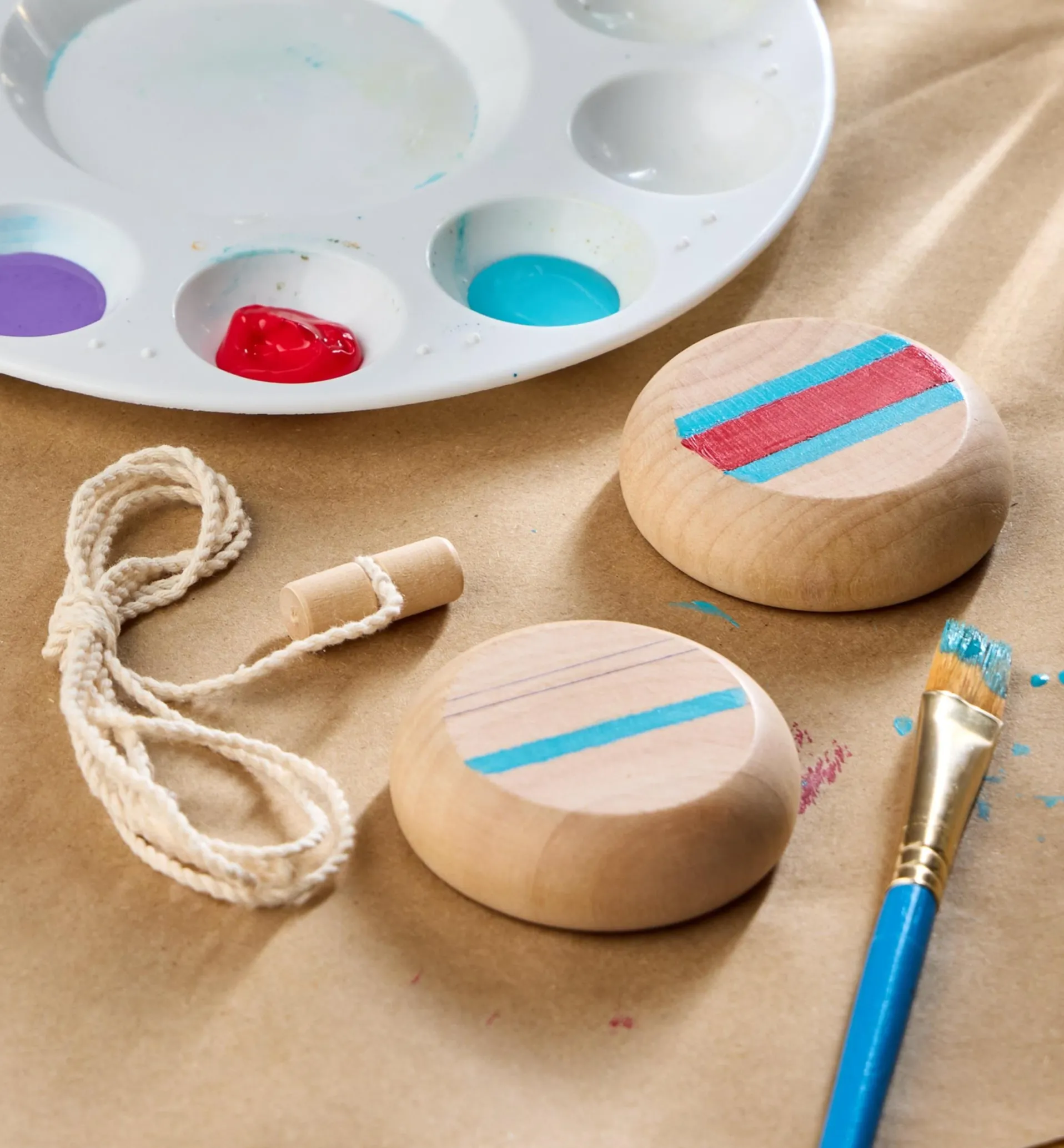 Lee Valley Wooden Yo-Yo Kit